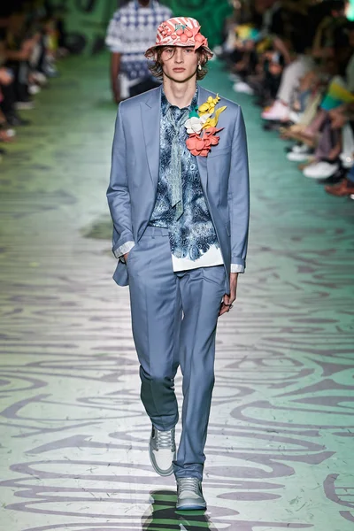 Look 6